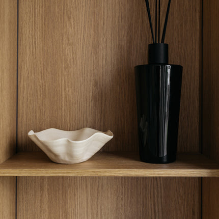 Handgemaakte aardewerken schaal Kate 25 x 8 cm ecru