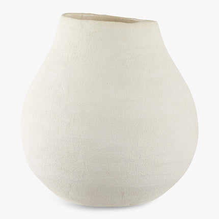 Handgemaakte aardewerken vaas Cleo mat ecru 16 x 17 cm