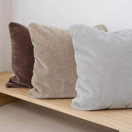 Luxe mohair sierkussenhoes Amy saliegroen 50x50 cm