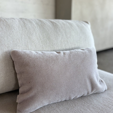 Luxe mohair sierkussenhoes Amy mistgrijs 50x30 cm