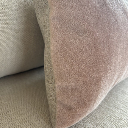Satijnmohair sierkussenhoes Sara blush 50x50 cm