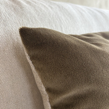 Satijnmohair sierkussenhoes Sara tabak XL 40x80 cm