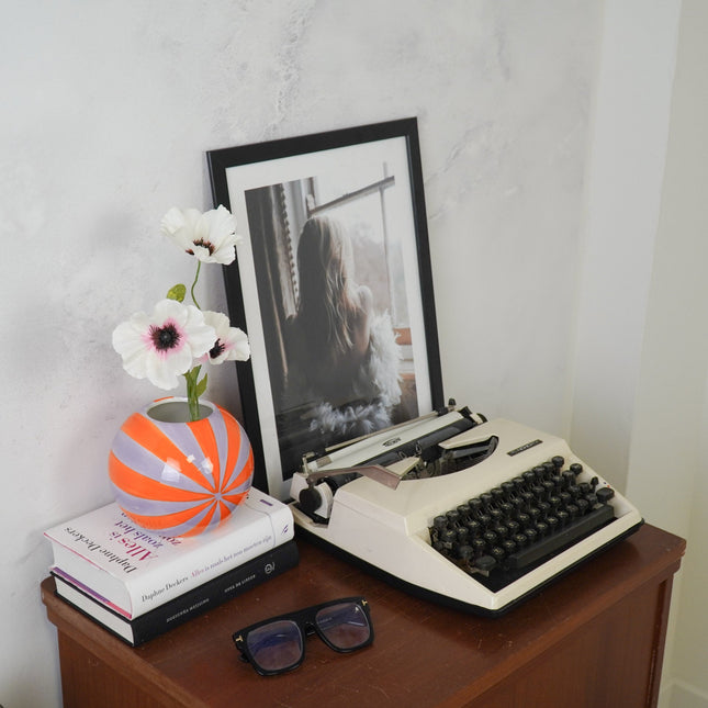 Vaas - Bloemenvaas Swirl- Dolomiet - Oranje/Lila - 15x15x13,5cm