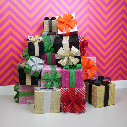 Kerst Led Lamp - Cadeau Set van 3 - Kunststof - Zwart/Goud- 15cm/20cm/25cm