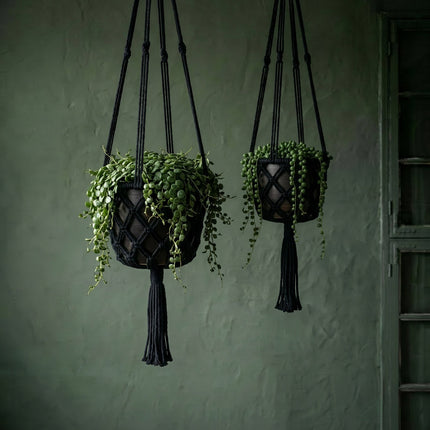 De macramé plantenhouder - zwart - L