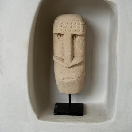 De Sumba-steen #21 op standaard