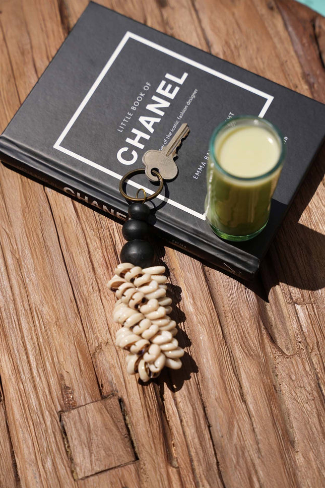 De Canggu-sleutelhanger - Natuurlijk Zwart