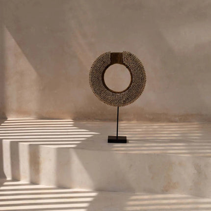 De schelp Réunion op standaard - naturel