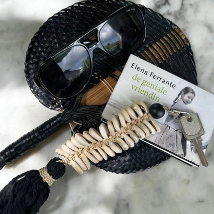 De macramé visgraat-sleutelhanger - zwart