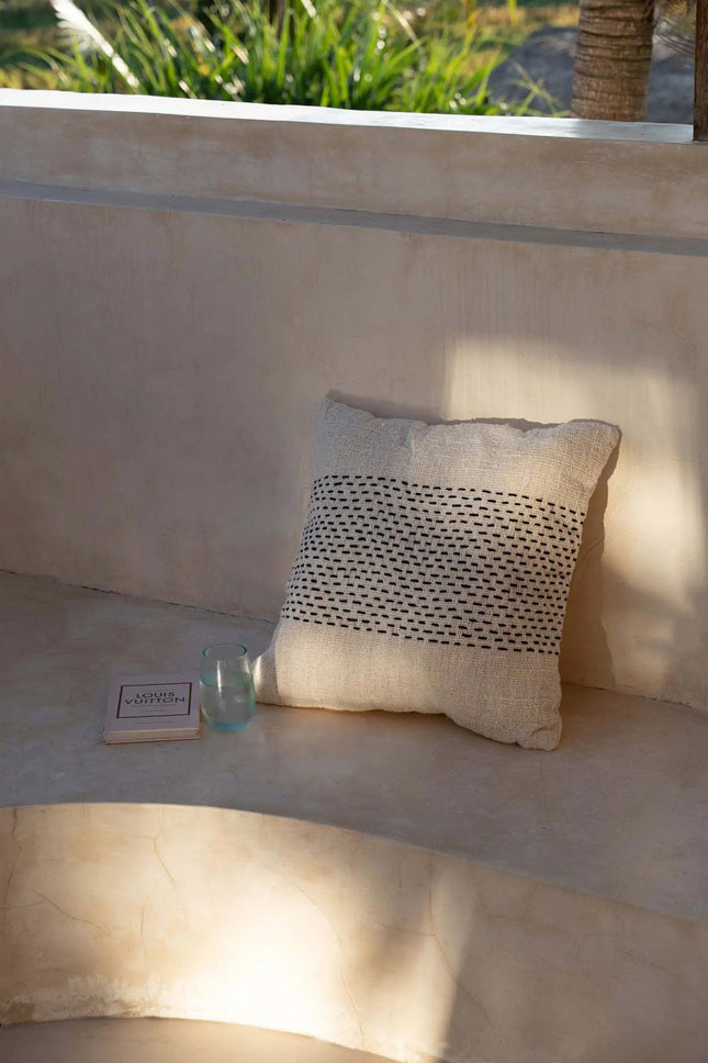 De Misty kussenhoes - Natuurlijk zwart