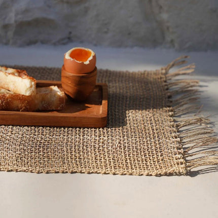 Het eierdopje van teakwortel