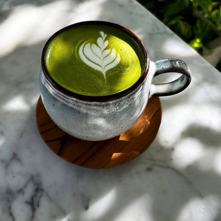 De Noordse teakwortel-onderzetter