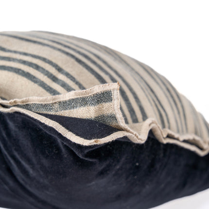 De Nordic Stripe kussenhoes - naturel zwart - 50x50