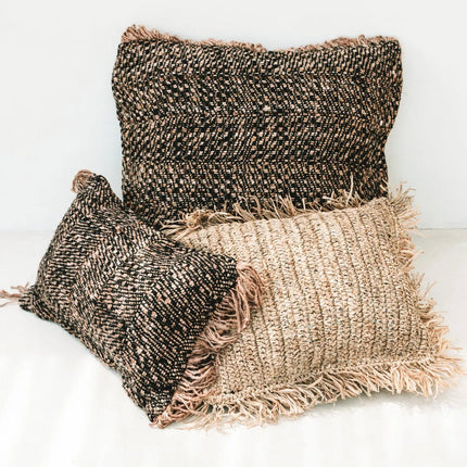 The Oh My Gee kussenhoes - zwart koper - 30x50 cm