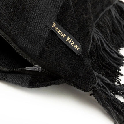 The Oh My Gee kussenhoes - zwart fluweel - 30x50