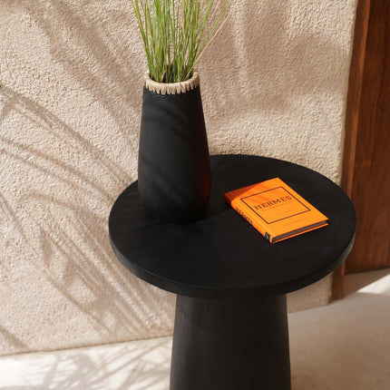 De Timber Conic bijzettafel - zwart - 50