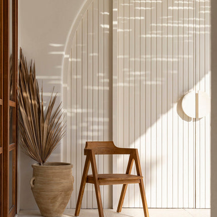 De Nihi Sumba Eetkamerstoel - Buiten