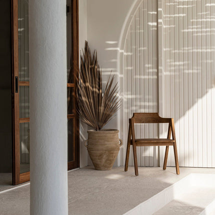 De Nihi Sumba Eetkamerstoel - Buiten